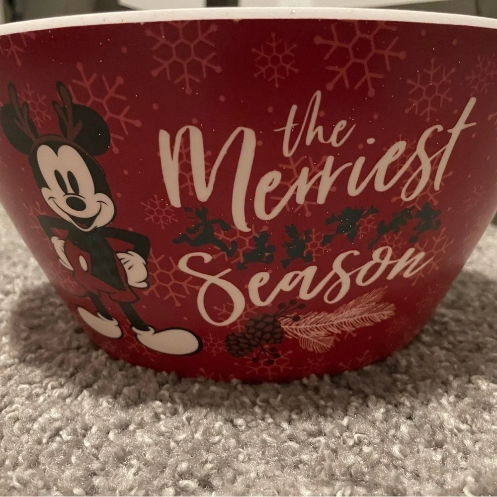 Disney large melamine bowl. Christmas Mickey